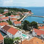 Villa Mira With A Heated Pool And A Sea View