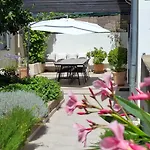 Mira With A Heated Pool And A Sea View Bozava