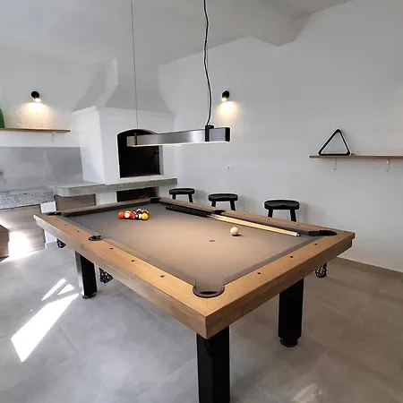 Mira With A Heated Pool And A Sea View * Bozava