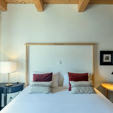 Mira With A Heated Pool And A Sea View * Bozava