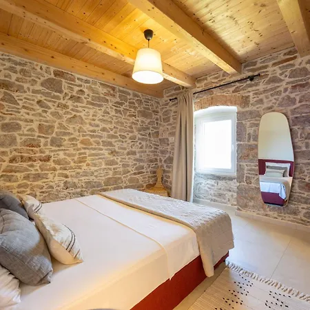 Villa Mira With A Heated Pool And A Sea View Bozava