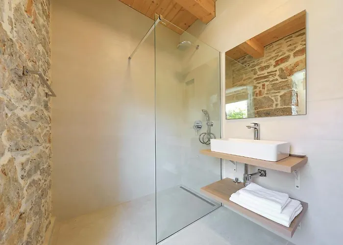 Mira With A Heated Pool And A Sea View Villa