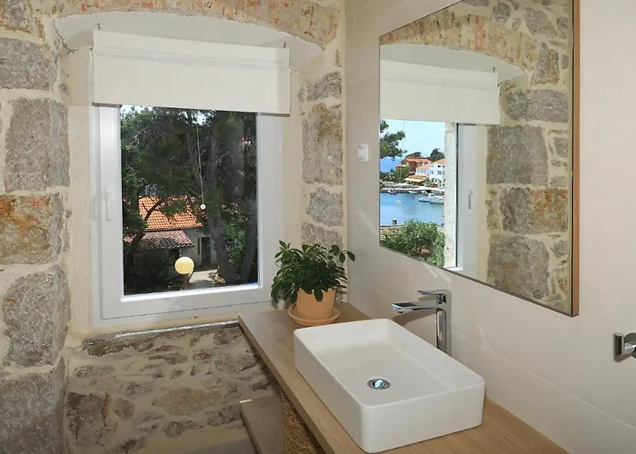 Mira With A Heated Pool And A Sea View Villa