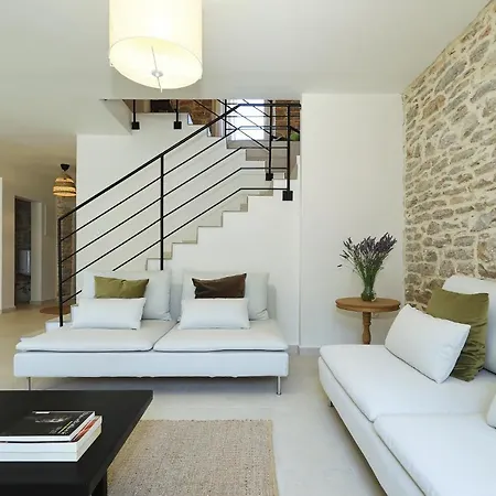 Mira With A Heated Pool And A Sea View * Bozava