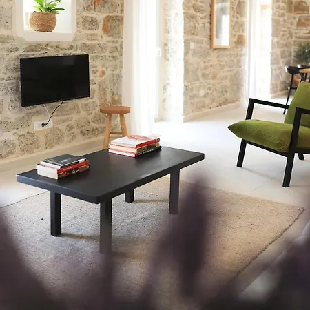 Mira With A Heated Pool And A Sea View *