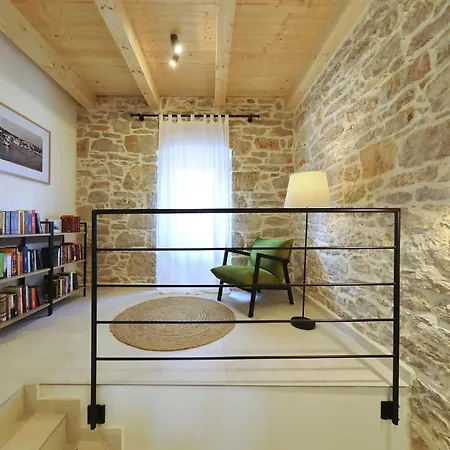 Villa Mira With A Heated Pool And A Sea View Bozava