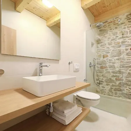 Mira With A Heated Pool And A Sea View *