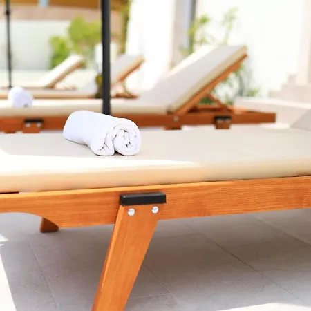 Mira With A Heated Pool And A Sea View 빌라