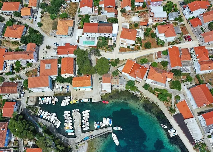 Mira With A Heated Pool And A Sea View Βίλα *